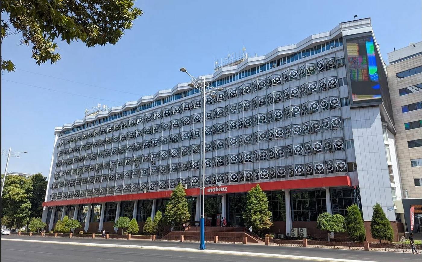 Mobiuz / Uzdonrobita binosi